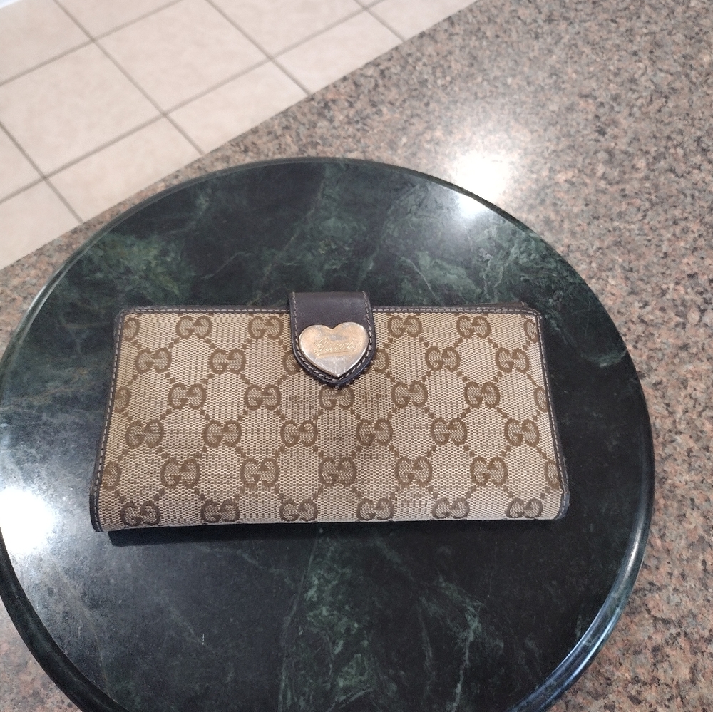 Gucci Monogram Heart Continental Long Wallet